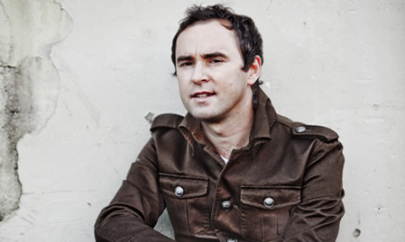 Damien Leith’s New Chapter