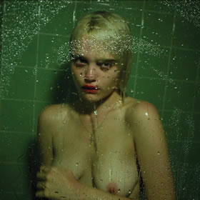 SKY FERREIRA: Night Time, My Time