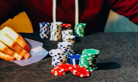 6 Safety Tips To Follow When Using Online Casinos