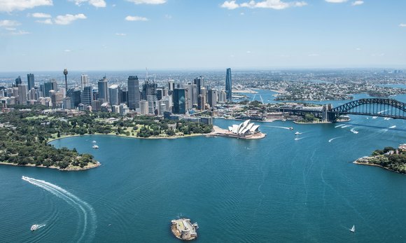 Experience Australia: Work and Adventure Await