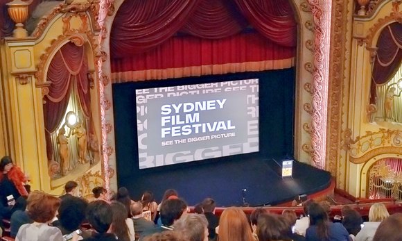 Stay at PARKROYAL Darling Harbour during Sydney Film Festival & Vivid