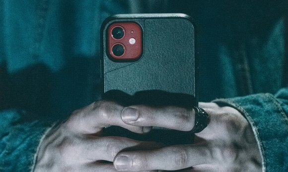 Online Gambling as Modern Leisure’s Background Noise