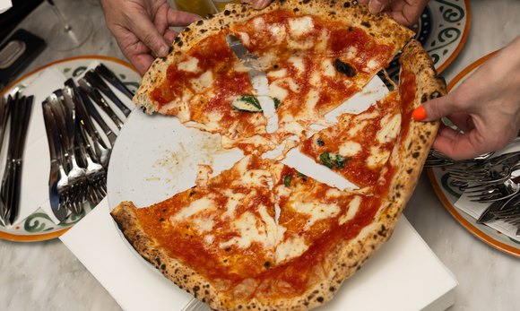 L’antica Pizzeria Da Michele Celebrates World Pizza Day By Giving Away 300 Free Pizzas